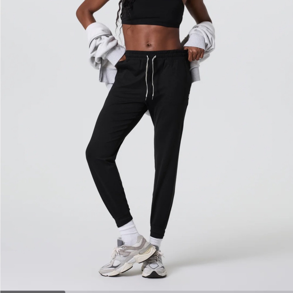 Vuori Halo Joggers (black)